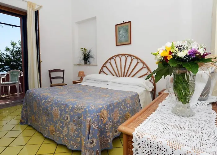 Maria Antonietta Affittacamere Positano