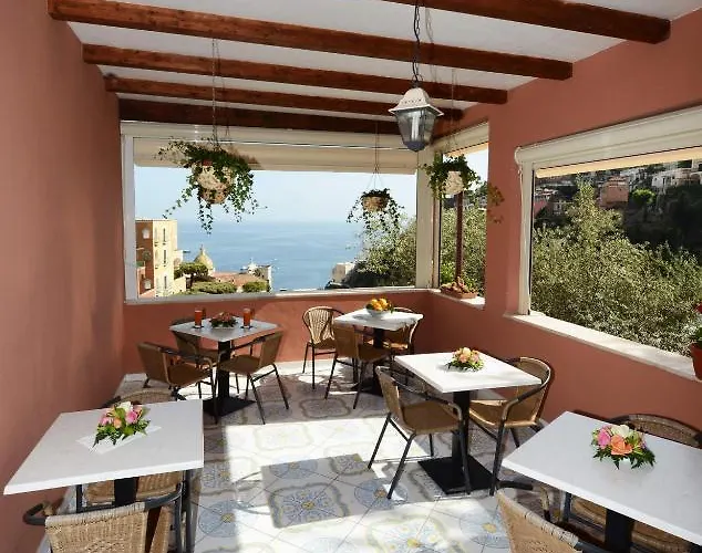 Affittacamere Maria Antonietta 4*